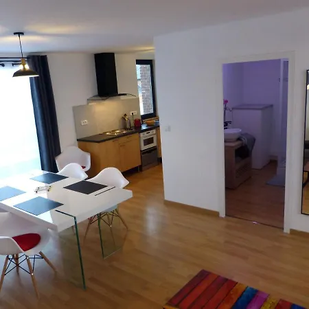 Le 99b Modern Queen Size Bed Connected Tv